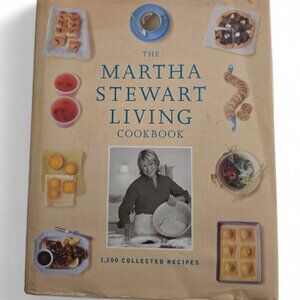 The The Martha Stewart Living Cookbook 1st Edition 2000 Hardcover 1,200 Recipes